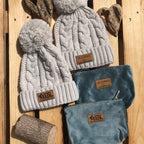Bommlmützn #SCHEENS MADL Bayerische Bommelmütze für Damen | Strickmütze mit Winter-Bommel