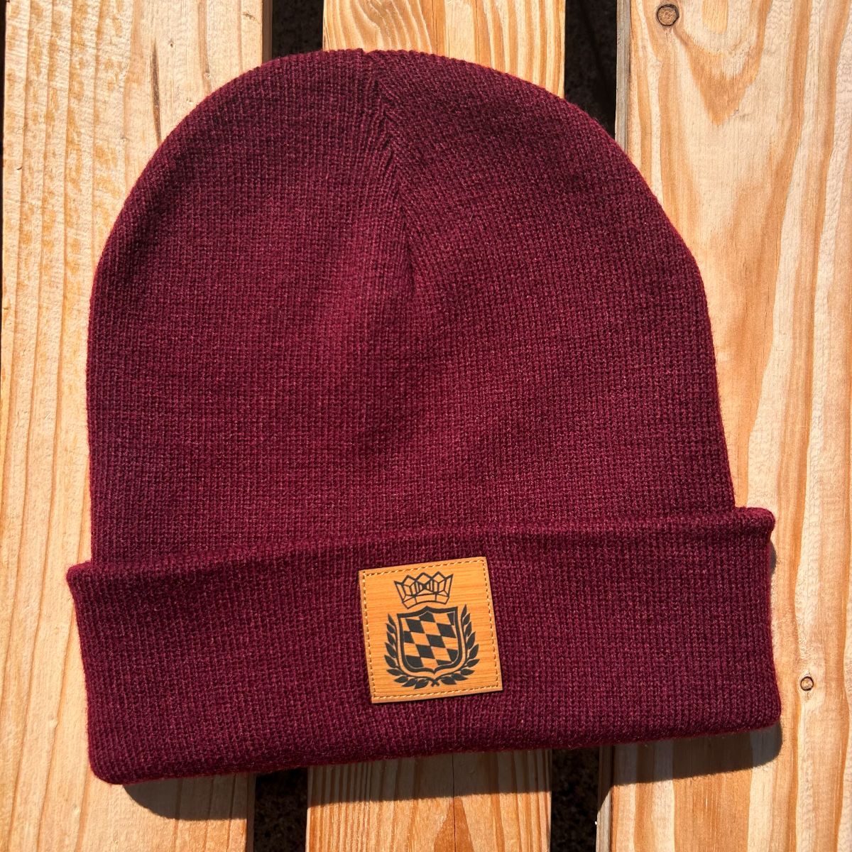 Mützn #ROYALBAVARIAN Bayern Beanie mit Lederlabel für Damen & Herren | Bayerisches Wappen Strickmütze