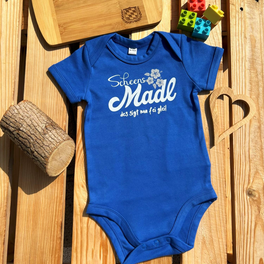 #SCHEENSMADL Bayerischer Baby Body | Süße Babysachen für Mädchen als Geschenk zur Geburt