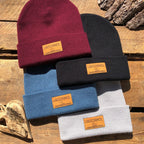 Mützn #LAUSDIRNDL Bayern Beanie mit Lederlabel für Damen | Bayerische Strickmütze