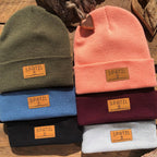 Mützn #SPATZL Bayern Beanie mit Lederlabel für Damen | Bayerische Strickmütze