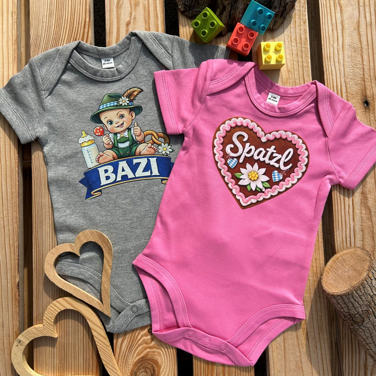 #SPATZL Herz Bayerischer Baby Body | Süße Babysachen für Mädchen als Geschenk zur Geburt