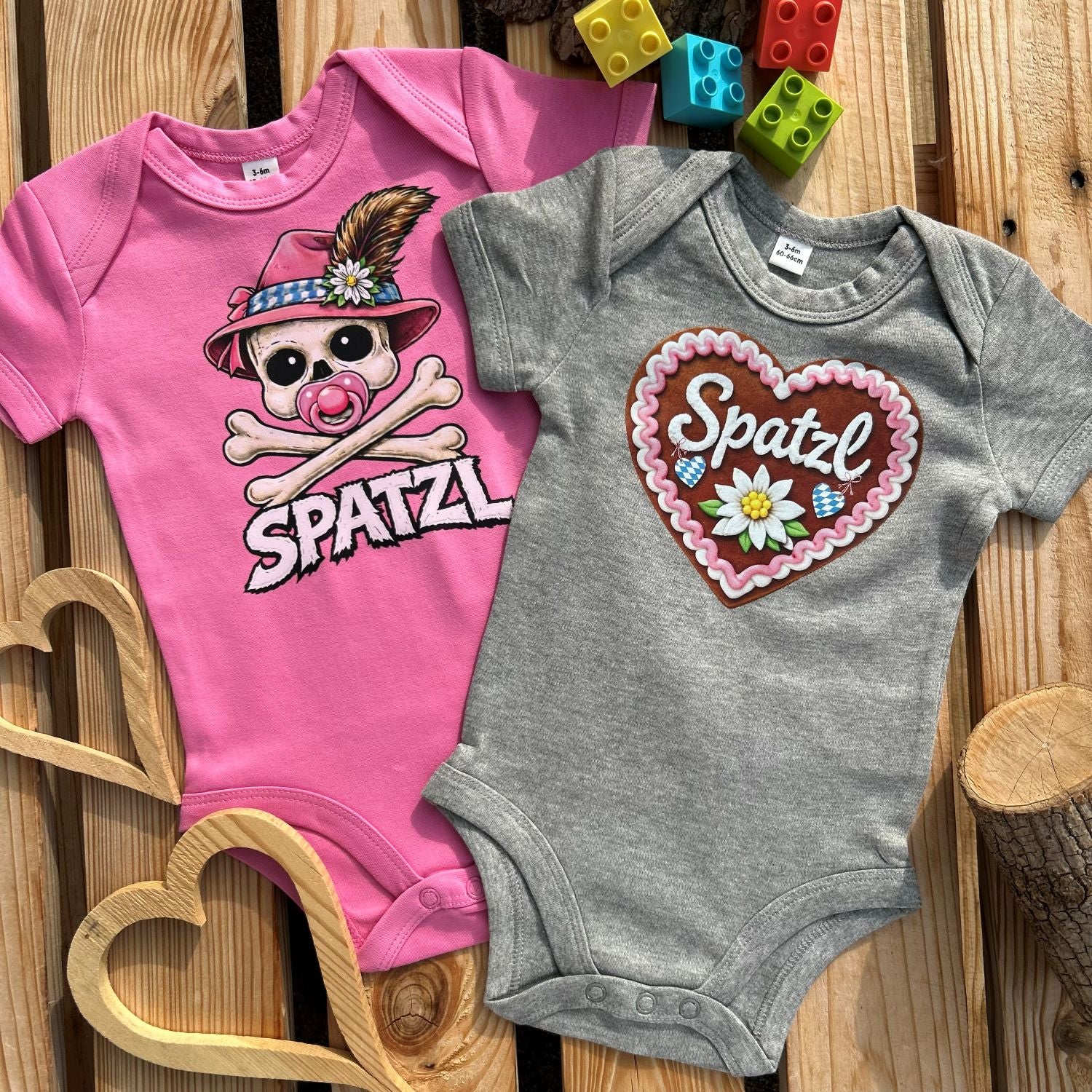 #SPATZL Herz Bayerischer Baby Body | Süße Babysachen für Mädchen als Geschenk zur Geburt