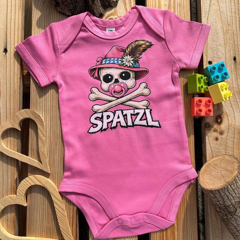 #SPATZL Skull Bayerischer Baby Body | Süße Babysachen für Mädchen als Geschenk zur Geburt