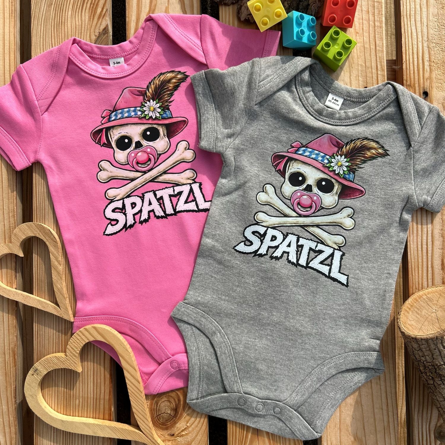 #SPATZL Skull Bayerischer Baby Body | Süße Babysachen für Mädchen als Geschenk zur Geburt