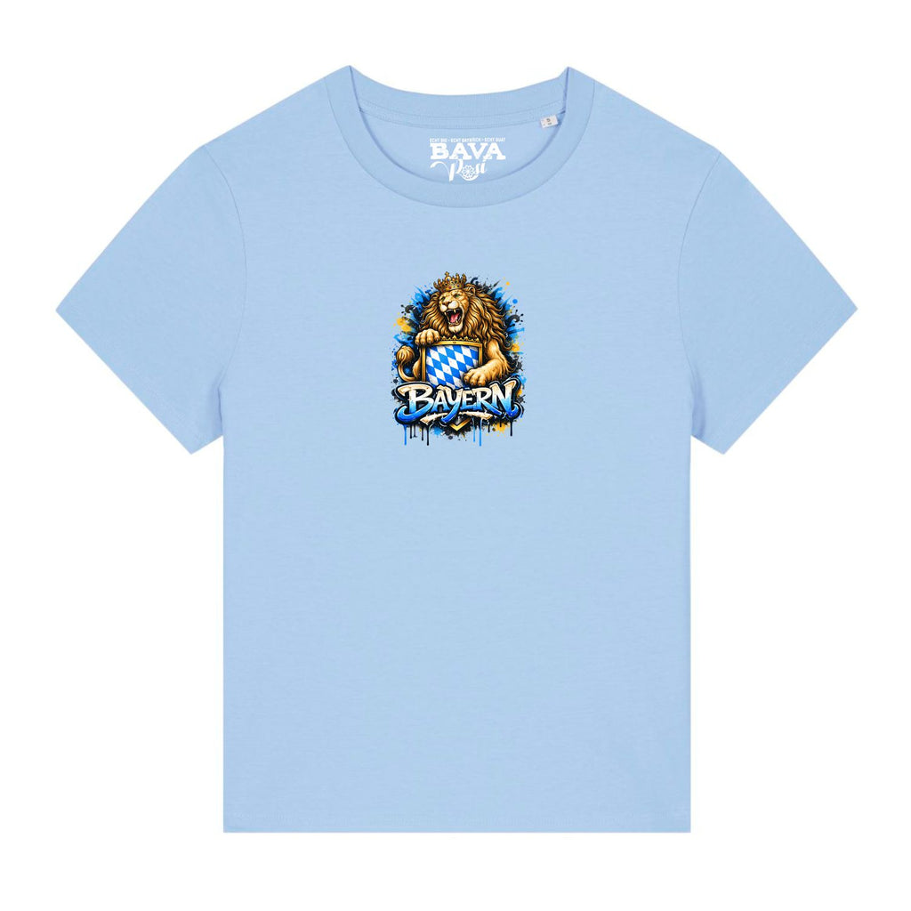 Bayerischer Löwe Damen Shirt BavaRosi Fashion Summit Moderne Bayern Damenshirts Dopamin Stil Dopamin Chic Dopamin Mode Bayern Berge Frauen Shirts Strawanza Buadepp Bavarian Caps Damen T-Shirts Wiesn Outfit Oktoberfest Outfit Volksfest Frauen Shirts Vohburg Marktstadl Geisenfeld Tegernsee München Regensburg Ingolstadt Augsburg Shop