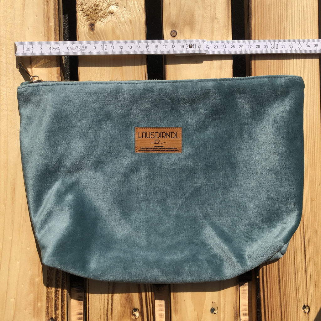 #LAUSDIRNDL Samt-Kosmetiktasche