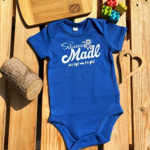 Bayerischer Baby Body Scheens Madl von BavaRosi Fashion Bayerische Babykleidung München Tegernsee Landshut Füssen Augsburg Dachau Karlsfeld Ammersee Rosenheim Ingolstadt