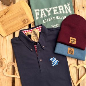 Bayerisches Homezone Trachten Poloshirt von BavaRosi Fashion mit bayerischer Landkarte bestickt Bayerische Mode Stick München Tegernsee Chiemsee Augsburg Garmisch Landshut Passau Ingolstadt Mode Shop