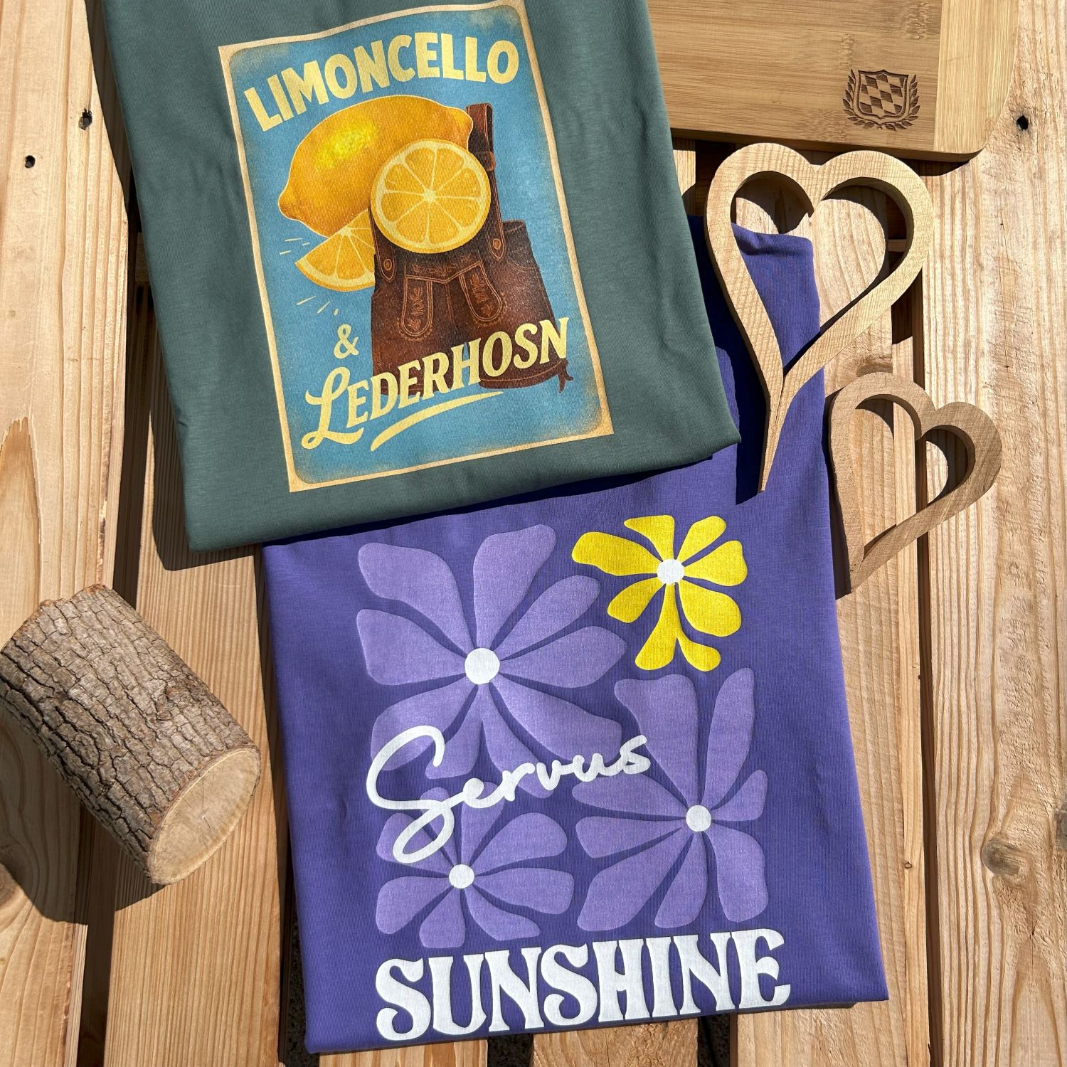 Servus Sunshine T-Shirt Damen BavaRosi Fashion Bayerische Shirts München Augsburg Ingolstadt Passau Garmisch Rosenheim Tegernsee Chiemsee Füssen Mpde Shop