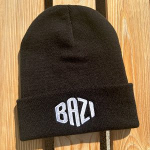 Bayerische Bazi Mütze bestickt auf der Frontseite von BavaRosi Fashion Bayerische Bazi Mütze München Ingolstadt Regensburg Wintermütze Beanie Bavarian Caps Strawanza Mützen Shop